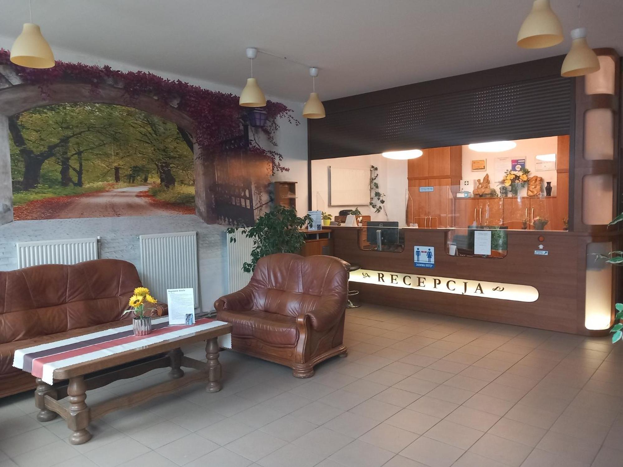 Hotel Dworek Wroclaw Luaran gambar